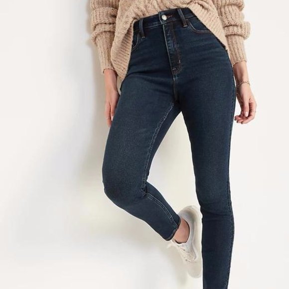 Old Navy Denim - Old Navy Extra High-Waisted Rockstar 360° Stretch Super Skinny Jeans for Women
